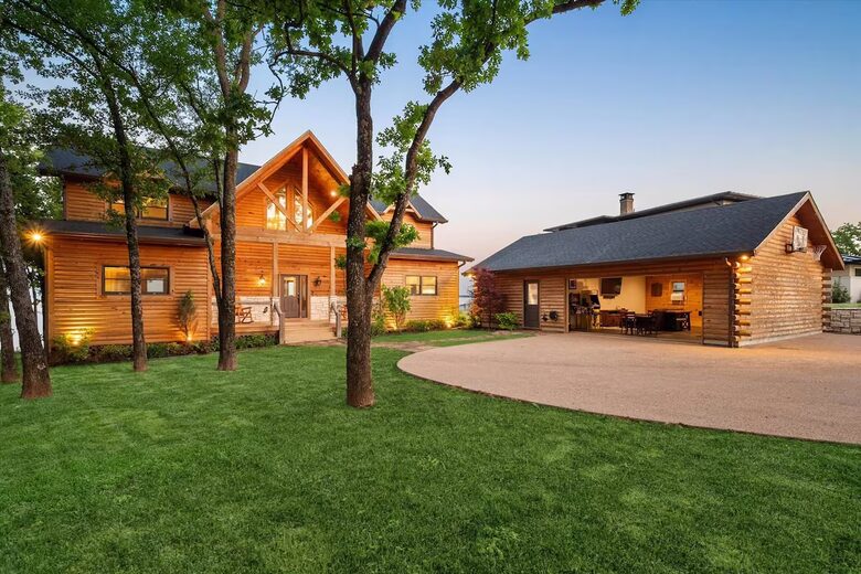 Paradise Cove Lakehouse | Timber-Frame Luxury on the Water - Streetman, Texas