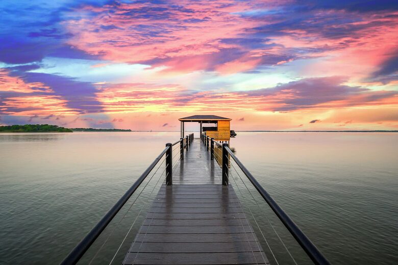 Paradise Cove Lakehouse | Timber-Frame Luxury on the Water - Streetman, Texas