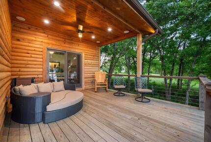 Paradise Cove Lakehouse | Timber-Frame Luxury on the Water - Streetman, Texas