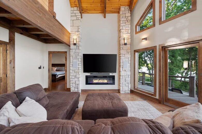 Paradise Cove Lakehouse | Timber-Frame Luxury on the Water - Streetman, Texas