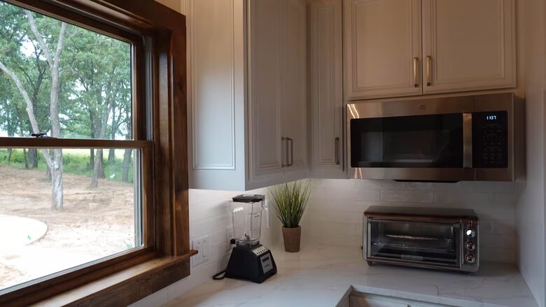 Paradise Cove Lakehouse | Timber-Frame Luxury on the Water - Streetman, Texas