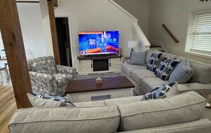 Cozy Hidden Woodland Retreat Near the Lake - Moneta, Virginia