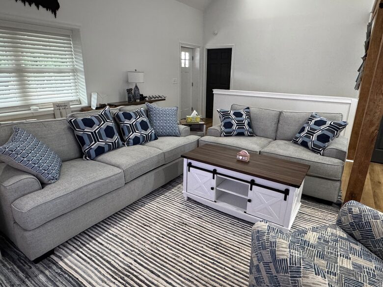 Cozy Hidden Woodland Retreat Near the Lake - Moneta, Virginia