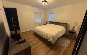 Cozy Hidden Woodland Retreat Near the Lake - Moneta, Virginia