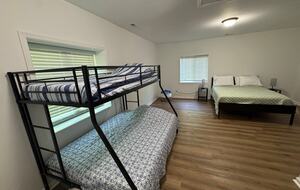 Cozy Hidden Woodland Retreat Near the Lake - Moneta, Virginia