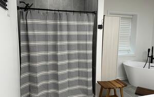 Cozy Hidden Woodland Retreat Near the Lake - Moneta, Virginia