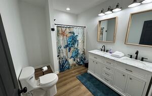 Cozy Hidden Woodland Retreat Near the Lake - Moneta, Virginia