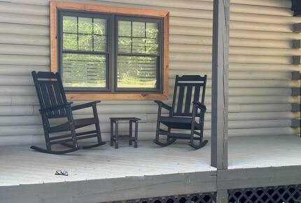 Cozy Hidden Woodland Retreat Near the Lake - Moneta, Virginia