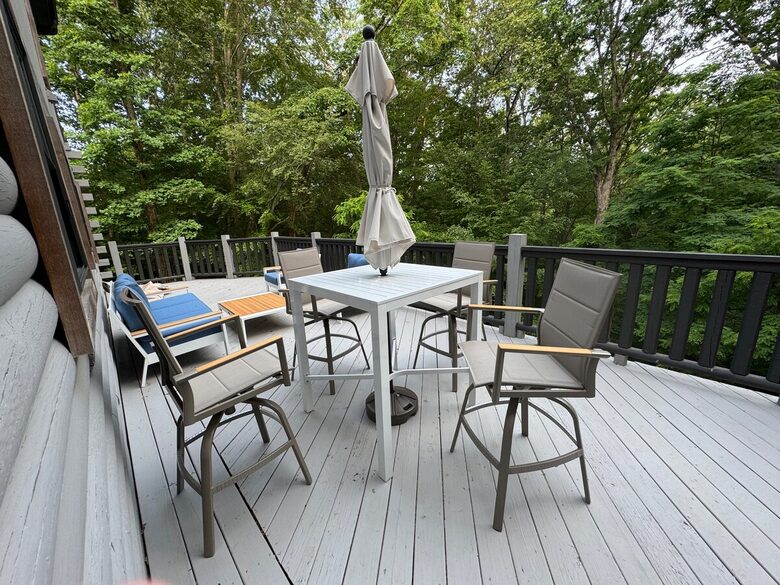 Cozy Hidden Woodland Retreat Near the Lake - Moneta, Virginia