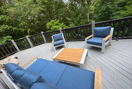 Cozy Hidden Woodland Retreat Near the Lake - Moneta, Virginia