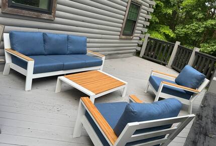 Cozy Hidden Woodland Retreat Near the Lake - Moneta, Virginia