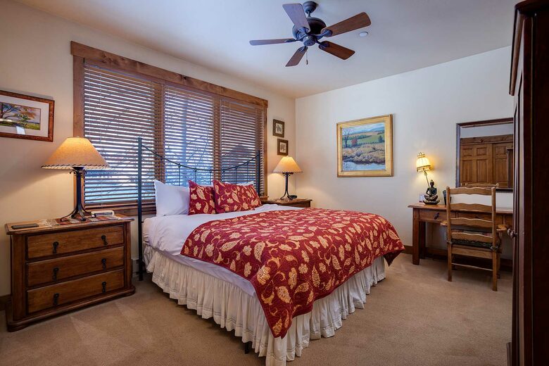 Timberline Lodge at Trappeur's Crossing - Steamboat Springs, Colorado