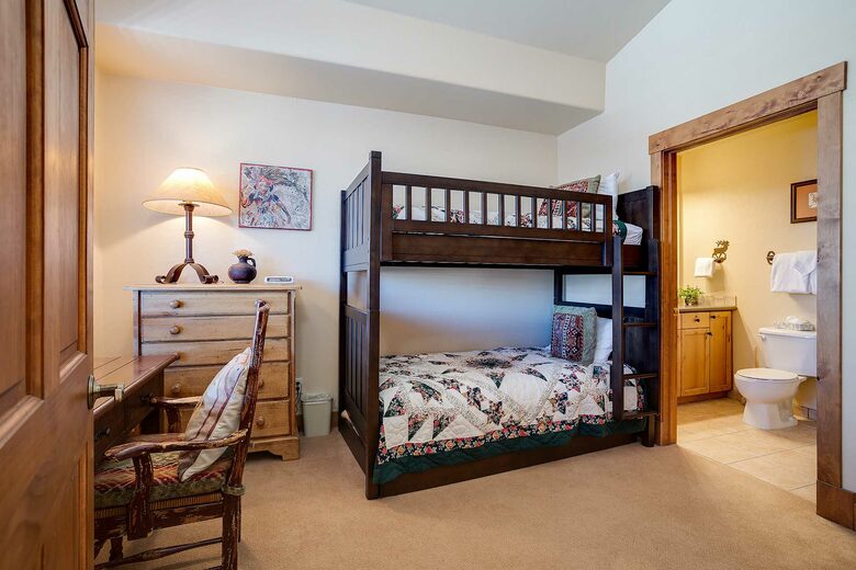 Timberline Lodge at Trappeur's Crossing - Steamboat Springs, Colorado