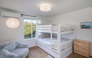 Whidbey Island Horizon Retreat | Modern Home with Expansive Views - Oak Harbor, Washington