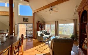 Cozy Mountain Stay with Short 5 Minute Walk to the Slopes - Hunter, New York