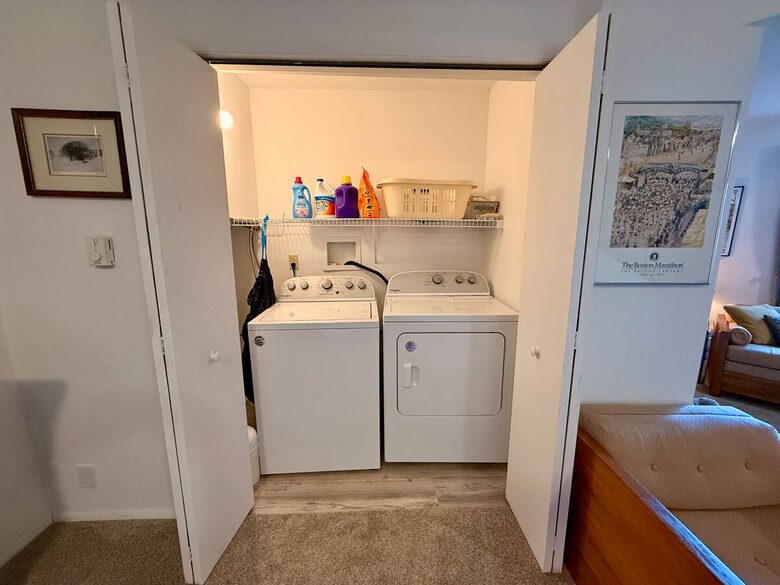 Cozy Mountain Stay with Short 5 Minute Walk to the Slopes - Hunter, New York