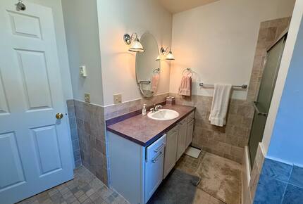 Cozy Mountain Stay with Short 5 Minute Walk to the Slopes - Hunter, New York