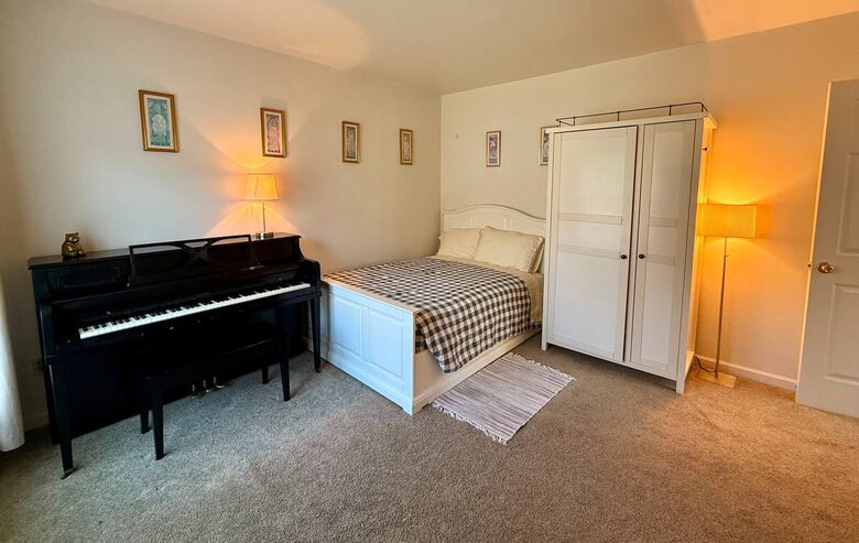 Cozy Mountain Stay with Short 5 Minute Walk to the Slopes - Hunter, New York