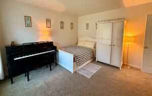 Cozy Mountain Stay with Short 5 Minute Walk to the Slopes - Hunter, New York