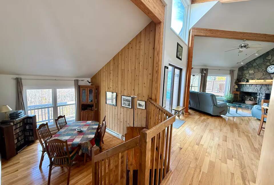 Cozy Mountain Stay with Short 5 Minute Walk to the Slopes - Hunter, New York