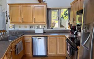 Cozy Mountain Stay with Short 5 Minute Walk to the Slopes - Hunter, New York