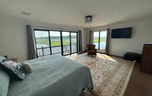 Waterfront Coastal Retreat on Barnegat Bay - Brick, New Jersey