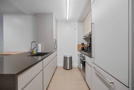 Bright & Stylish Flatiron Residence - New York, New York