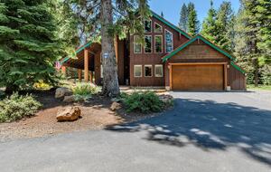 Timber Circle Retreat | Cozy Woodland Home Near Lake of the Woods - Klamath Falls, Oregon