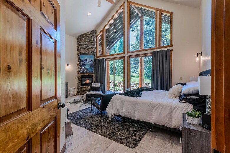 Timber Circle Retreat | Cozy Woodland Home Near Lake of the Woods - Klamath Falls, Oregon