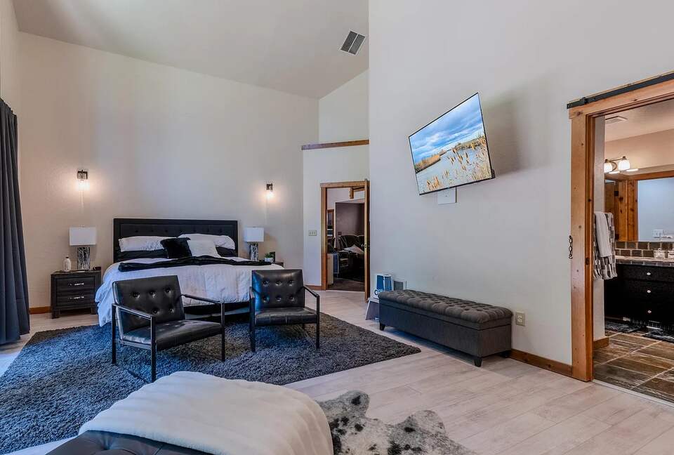 Timber Circle Retreat | Cozy Woodland Home Near Lake of the Woods - Klamath Falls, Oregon