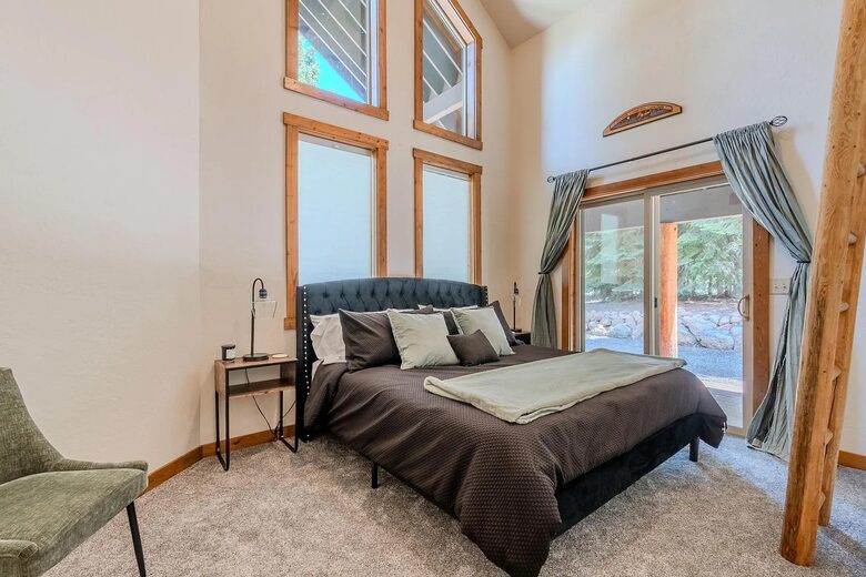 Timber Circle Retreat | Cozy Woodland Home Near Lake of the Woods - Klamath Falls, Oregon