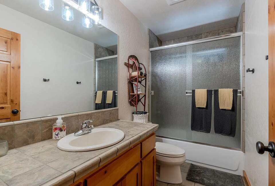 Timber Circle Retreat | Cozy Woodland Home Near Lake of the Woods - Klamath Falls, Oregon