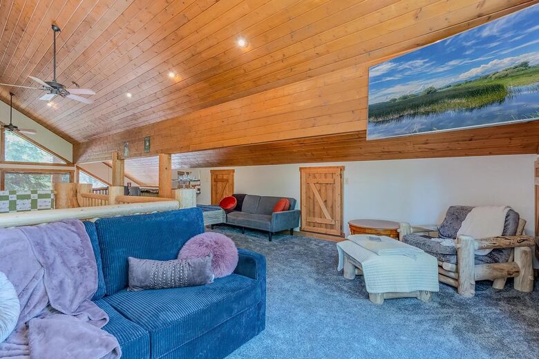 Timber Circle Retreat | Cozy Woodland Home Near Lake of the Woods - Klamath Falls, Oregon