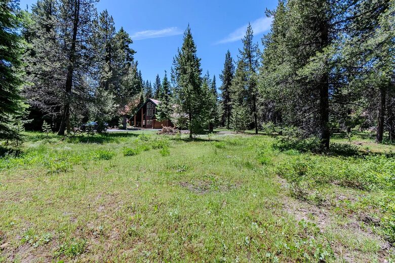 Timber Circle Retreat | Cozy Woodland Home Near Lake of the Woods - Klamath Falls, Oregon