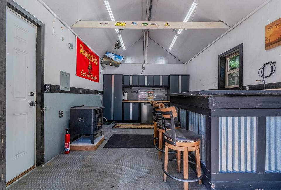 Timber Circle Retreat | Cozy Woodland Home Near Lake of the Woods - Klamath Falls, Oregon