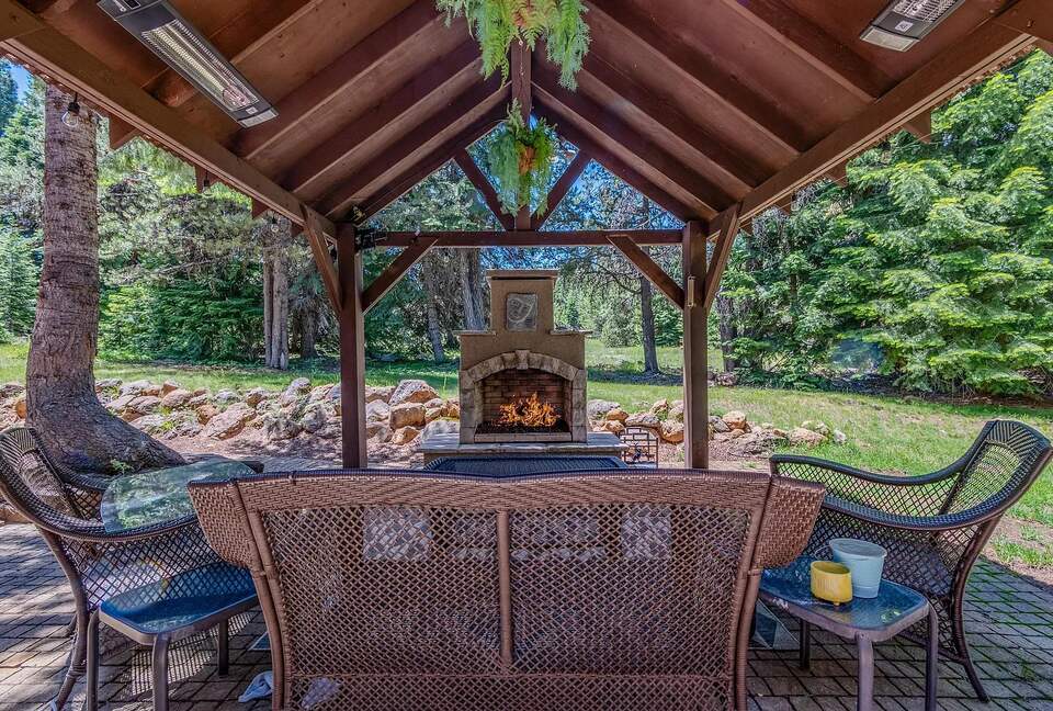 Timber Circle Retreat | Cozy Woodland Home Near Lake of the Woods - Klamath Falls, Oregon