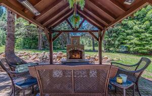 Timber Circle Retreat | Cozy Woodland Home Near Lake of the Woods - Klamath Falls, Oregon