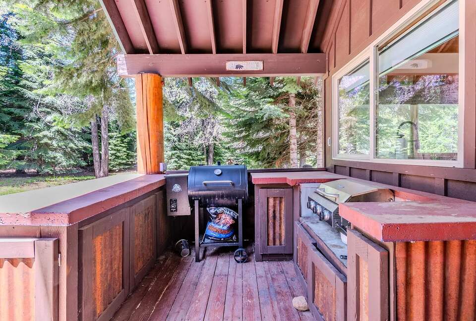 Timber Circle Retreat | Cozy Woodland Home Near Lake of the Woods - Klamath Falls, Oregon