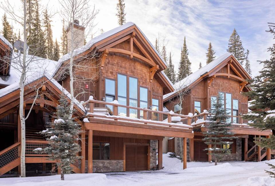 Equity Residences, Ski-In/Ski-Out Chalet at Big Sky Resort - Big Sky, Montana