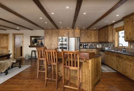 Equity Residences, Ski-In/Ski-Out Chalet at Big Sky Resort - Big Sky, Montana