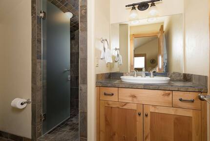 Equity Residences, Ski-In/Ski-Out Chalet at Big Sky Resort - Big Sky, Montana