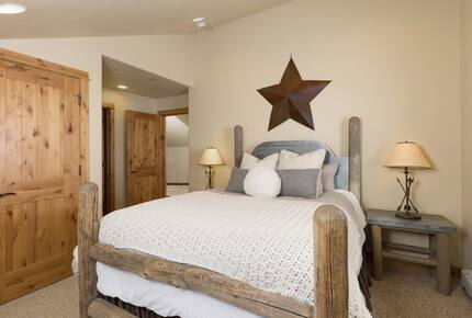 Equity Residences, Ski-In/Ski-Out Chalet at Big Sky Resort - Big Sky, Montana