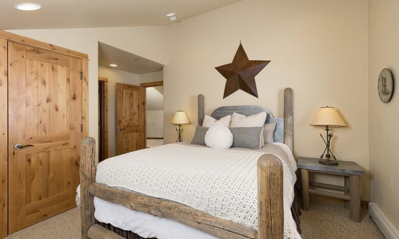 Equity Residences, Ski-In/Ski-Out Chalet at Big Sky Resort - Big Sky, Montana