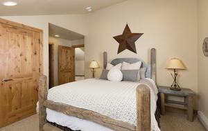 Equity Residences, Ski-In/Ski-Out Chalet at Big Sky Resort - Big Sky, Montana