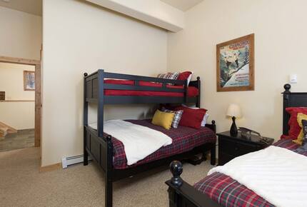 Equity Residences, Ski-In/Ski-Out Chalet at Big Sky Resort - Big Sky, Montana