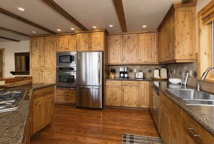 Equity Residences, Ski-In/Ski-Out Chalet at Big Sky Resort - Big Sky, Montana