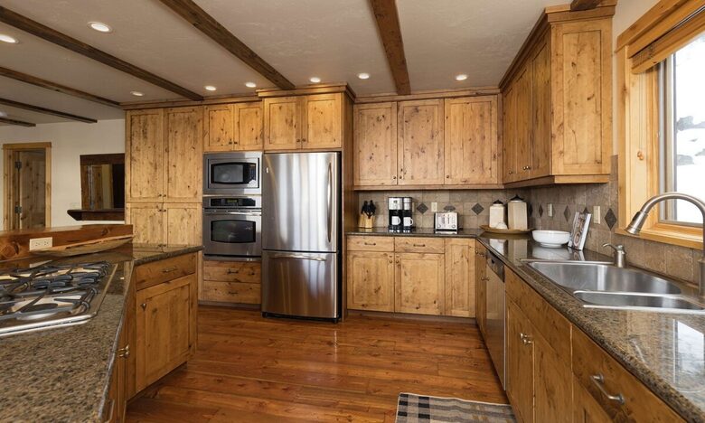 Equity Residences, Ski-In/Ski-Out Chalet at Big Sky Resort - Big Sky, Montana