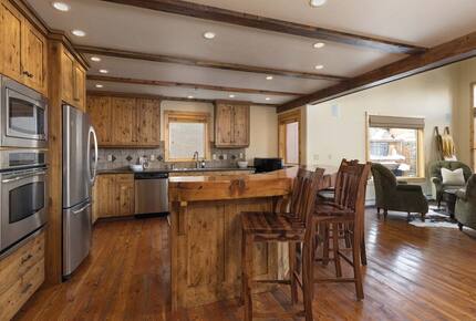 Equity Residences, Ski-In/Ski-Out Chalet at Big Sky Resort - Big Sky, Montana