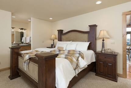 Equity Residences, Ski-In/Ski-Out Chalet at Big Sky Resort - Big Sky, Montana