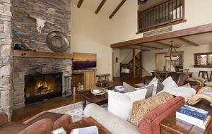 Equity Residences, Ski-In/Ski-Out Chalet at Big Sky Resort - Big Sky, Montana